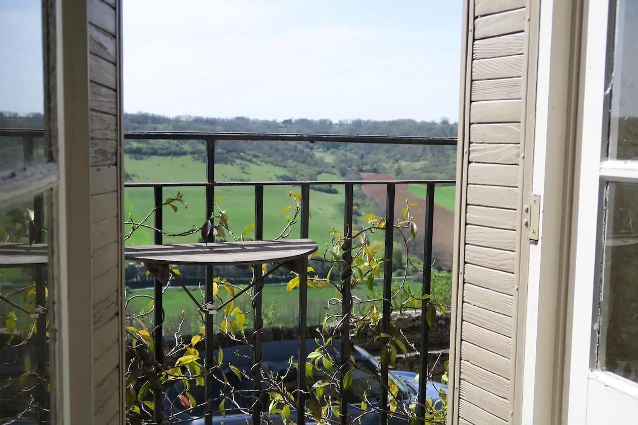 Bed and Breakfast Le Songe d'Atys à Cordes-sur-Ciel 0*,